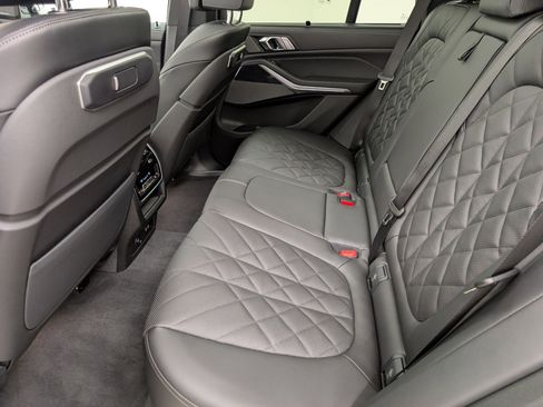 New 2026 BMW X5 xDrive40i w/ M Sport Package AWD/4WD image 15