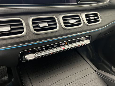 New 2026 Mercedes-Benz GLS 450 4MATIC image 34