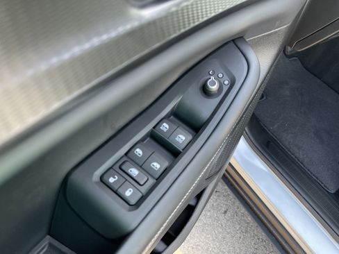 New 2025 Jeep Grand Cherokee 4WD image 8