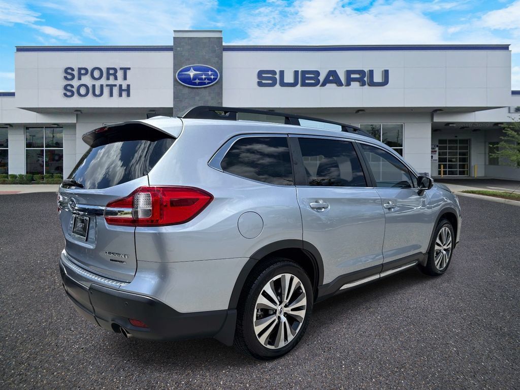 Used 2022 Subaru Ascent Limited w/ Technology Package AWD/4WD image 3