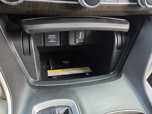 Used 2018 Honda Accord Touring image 30