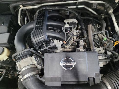 Used 2015 Nissan Xterra S image 30