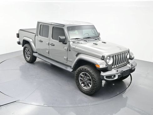 Used 2022 Jeep Gladiator Overland w/ Cold Weather Group AWD/4WD image 20