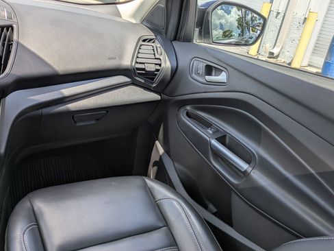 Used 2019 Ford Escape SEL FWD image 14