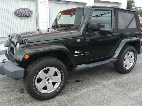 Used 2012 Jeep Wrangler Sahara w/ Trailer Tow Group AWD/4WD image 3