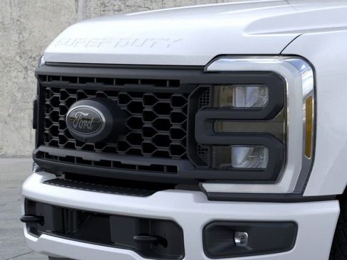 New 2025 Ford F350 Lariat w/ Lariat Ultimate Package image 17
