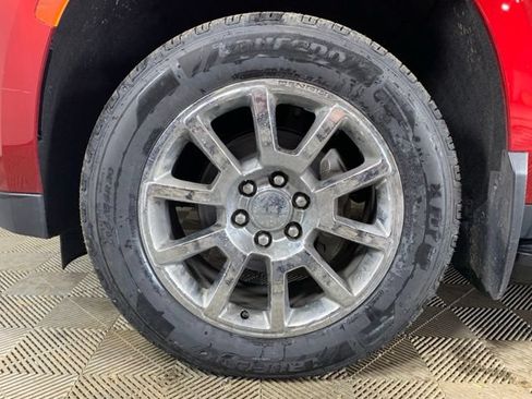 Used 2023 GMC Yukon XL Denali AWD/4WD image 35