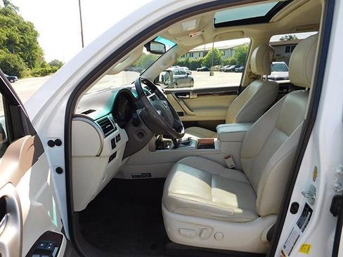 Used 2018 Lexus GX 460 Luxury image 16