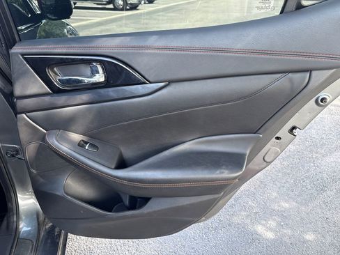Used 2020 Nissan Maxima SR w/ Illumination Package FWD image 38