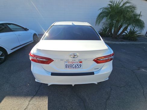 Used 2021 Toyota Camry XSE image 5
