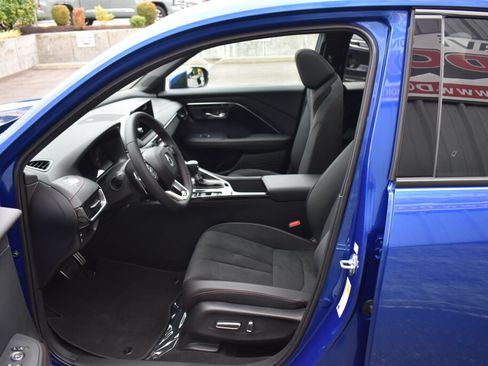 Used 2025 Acura ADX A-Spec AWD/4WD image 18