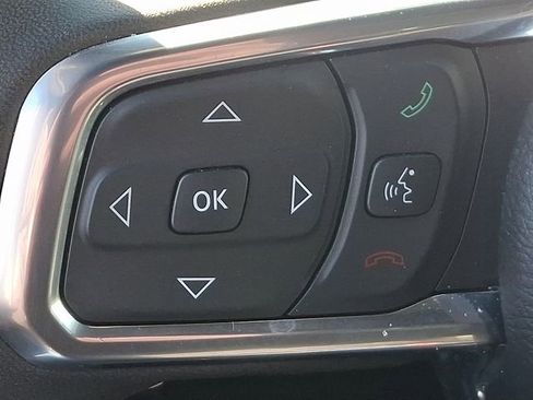 Used 2025 Jeep Wrangler Unlimited Sahara w/ Safety Group image 21