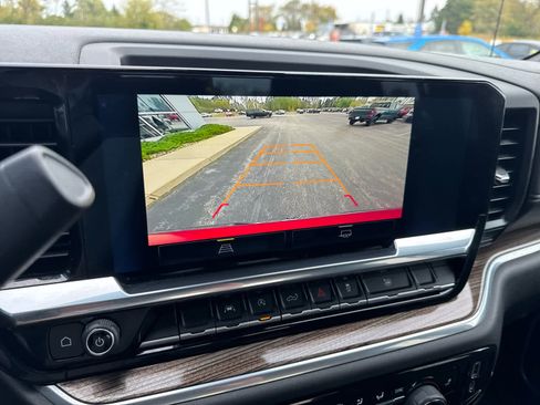 Used 2022 Chevrolet Silverado 1500 LT w/ Protection Package image 23