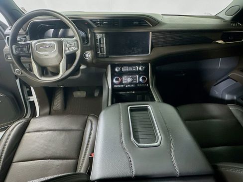 Used 2023 GMC Yukon Denali image 17