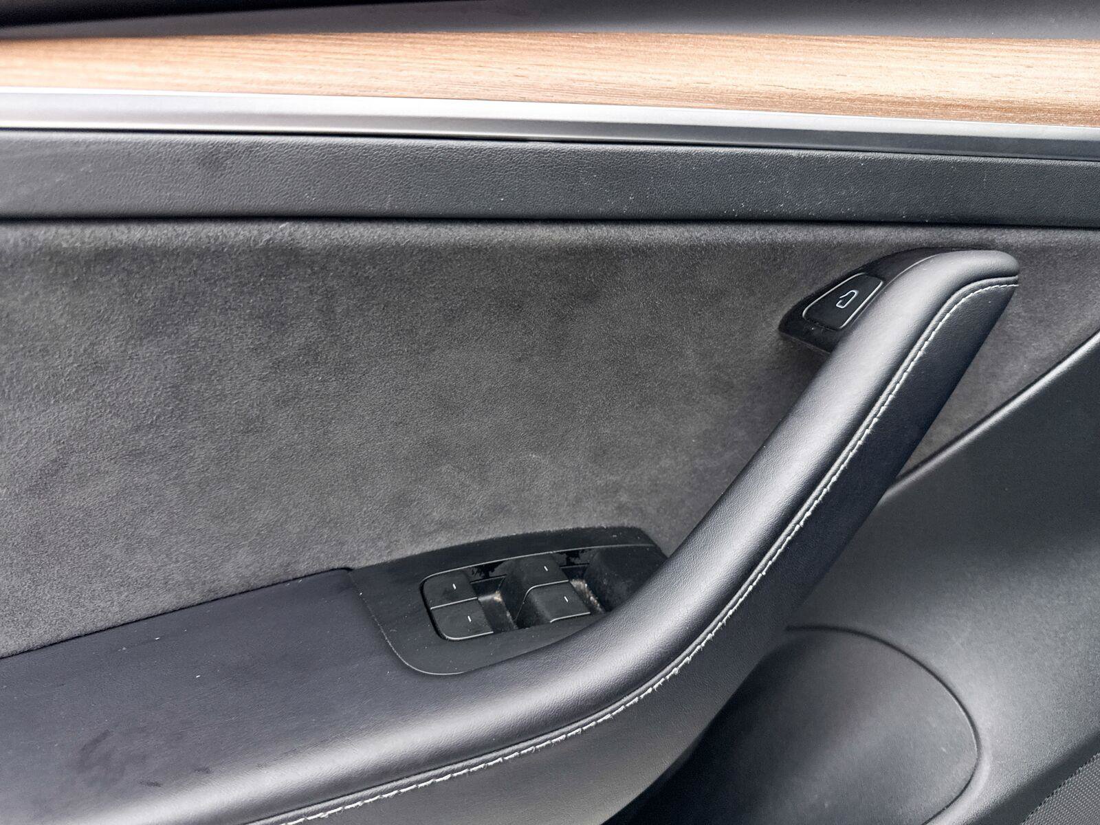 Used 2023 Tesla Model 3 Standard Range RWD image 19
