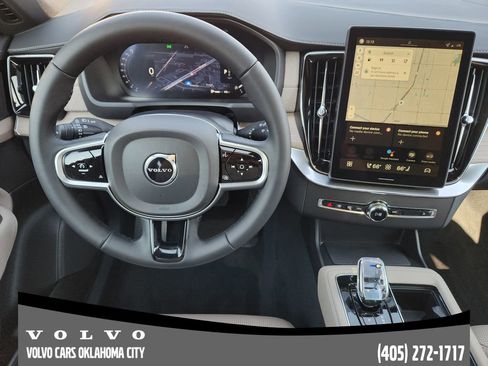 Used 2026 Volvo XC90 B6 Ultra w/ Protection Package Premier AWD/4WD image 26
