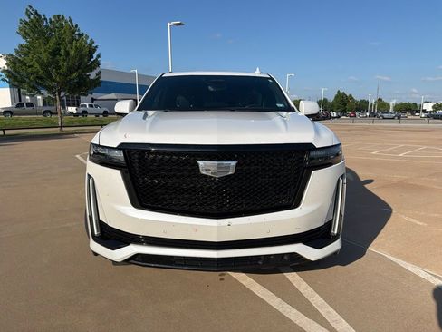 Used 2023 Cadillac Escalade Sport w/ LPO, ONYX Package RWD image 6