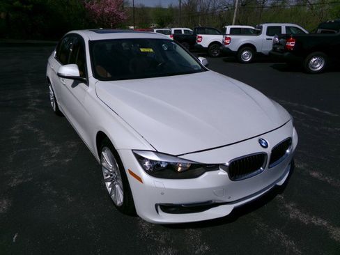 Used 2015 BMW 328i xDrive Sedan AWD/4WD image 2