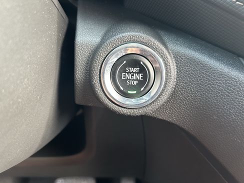 Used 2023 Chevrolet TrailBlazer ACTIV w/ Sun and Liftgate Package image 16