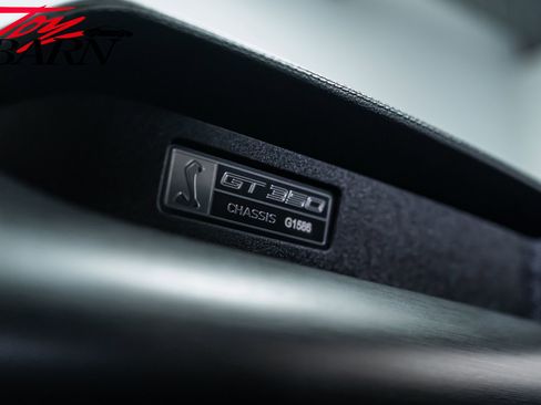 Used 2016 Ford Mustang Shelby GT350 w/ Track Package image 43