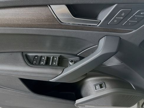 Used 2023 Audi Q5 Premium Plus w/ Premium Plus Package image 21