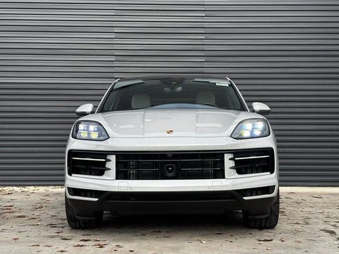 New 2026 Porsche Cayenne Coupe image 10