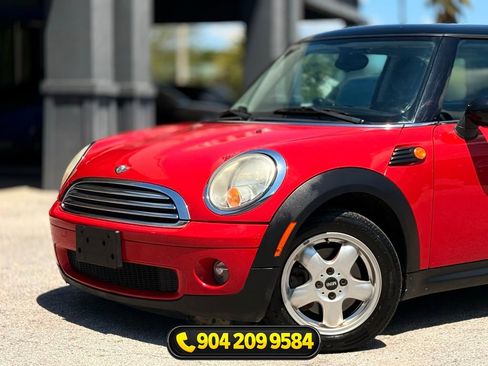 Used 2010 MINI Cooper Hardtop FWD image 2