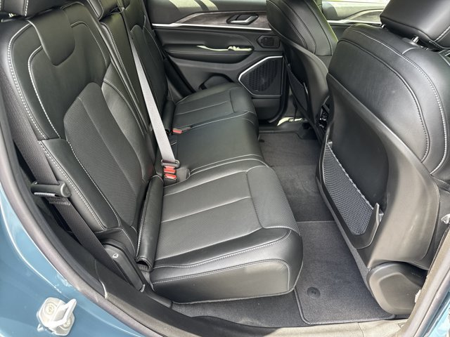 New 2026 Jeep Grand Cherokee Limited AWD/4WD image 16