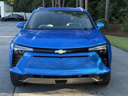 Used 2024 Chevrolet Blazer EV LT AWD/4WD image 5
