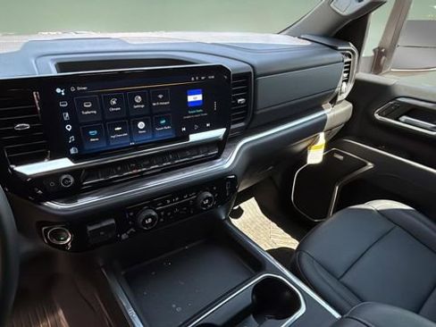 Used 2025 Chevrolet Silverado 2500 LTZ w/ Trail Boss Package AWD/4WD image 24