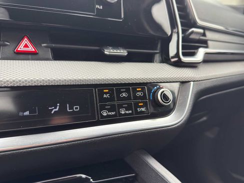 Certified 2023 Kia Sportage LX image 24