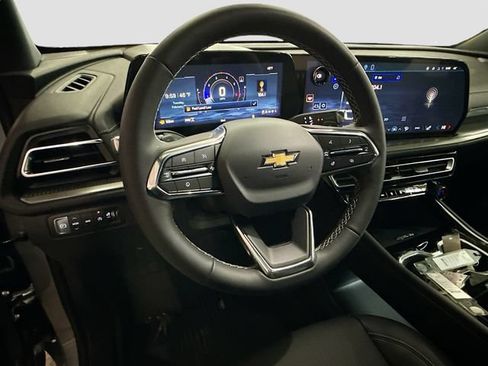 New 2026 Chevrolet Traverse LT w/ LPO, Floor Liner Package AWD/4WD image 12
