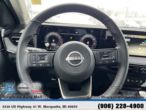 Used 2025 Nissan Kicks SR image 19