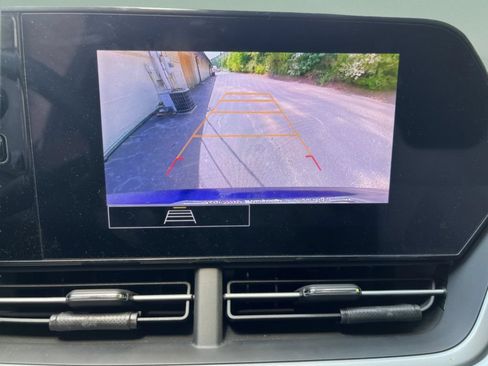 Used 2024 Chevrolet Trax LS FWD image 14