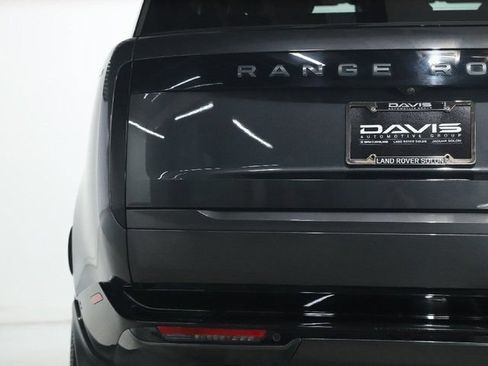 Used 2025 Land Rover Range Rover SE AWD/4WD image 44