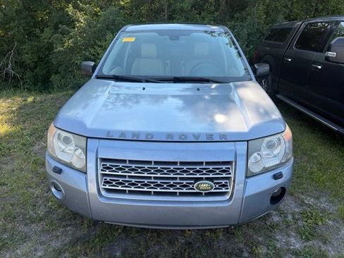 Used 2008 Land Rover LR2 HSE AWD/4WD image 2
