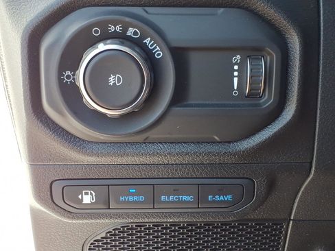 Used 2025 Jeep Wrangler Unlimited Sport S 4xe AWD/4WD image 21