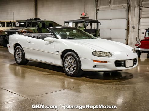 Used 2002 Chevrolet Camaro Z28 RWD image 27