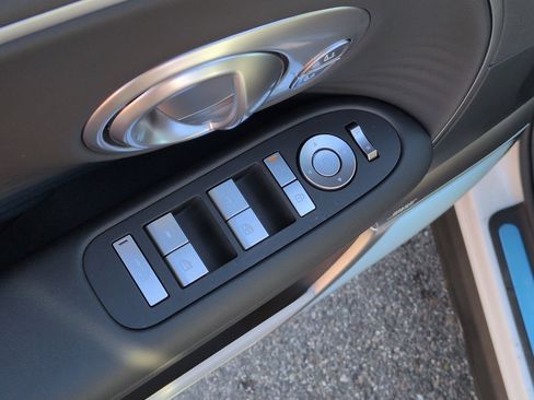 Used 2026 Hyundai Ioniq 9 Limited image 15