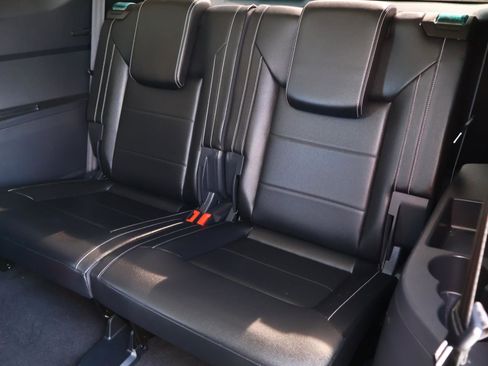 Used 2023 Volkswagen Atlas SE image 19