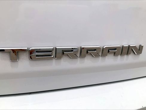 Used 2018 GMC Terrain SLT w/ Preferred Package FWD image 10
