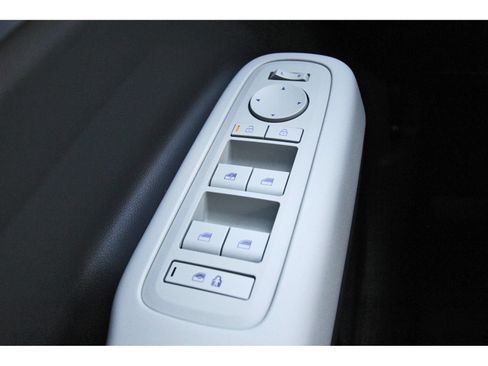 Certified 2026 Hyundai Santa Fe SE FWD image 23