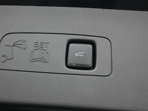 Used 2024 Lincoln Corsair Grand Touring AWD/4WD image 37
