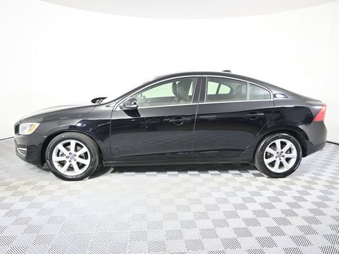 Used 2016 Volvo S60 T5 Premier FWD image 2