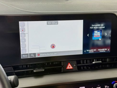 Used 2024 Kia Sportage EX AWD/4WD image 15