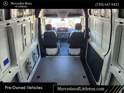 Used 2025 Mercedes-Benz Sprinter 2500 image 39