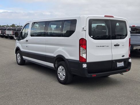 Used 2023 Ford Transit 350 XLT RWD image 5