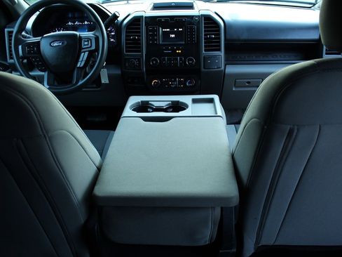 Used 2022 Ford F250 XL w/ Power Equipment Group image 14