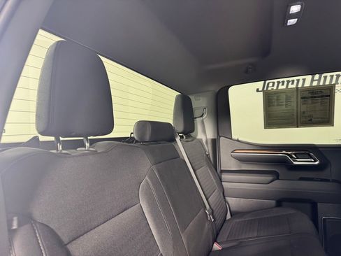Used 2023 Chevrolet Silverado 1500 LT image 27