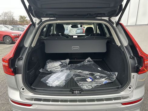 Used 2025 Volvo XC60 T8 Core w/ Protection Package Premier image 17